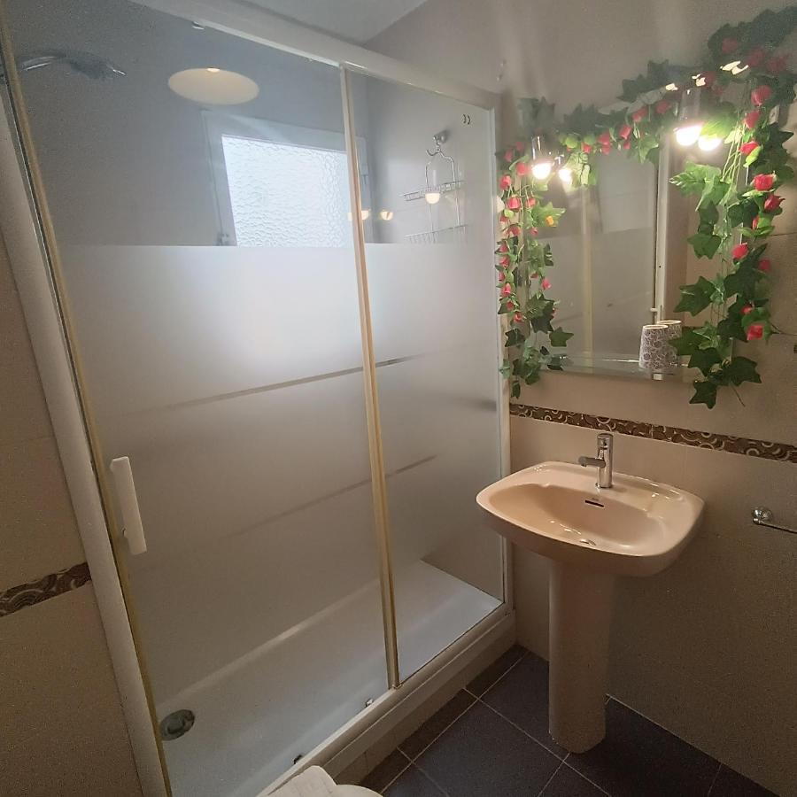 Bolivia Beach Apartments 말라가 외부 사진